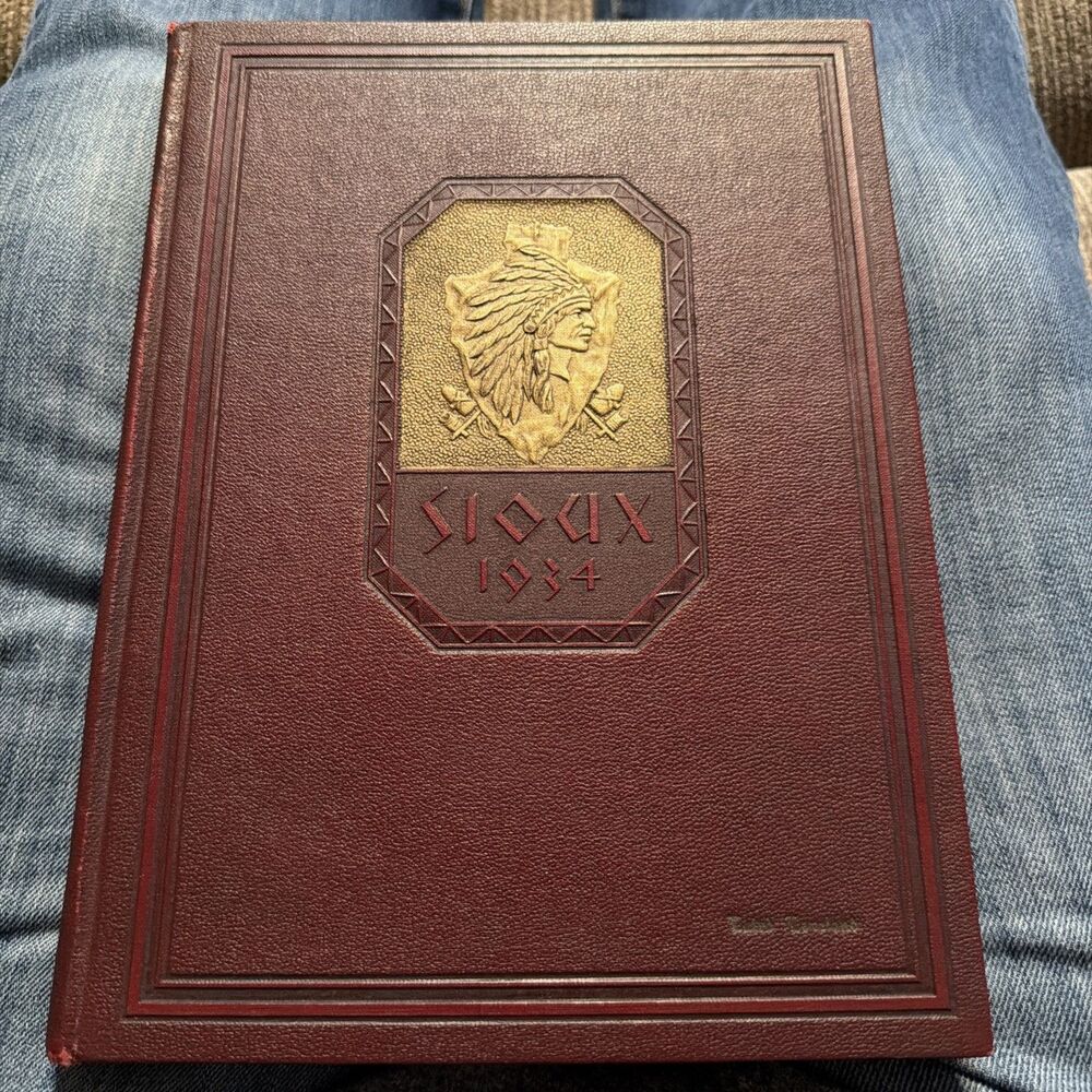 The 1934 Sioux, Morningside College Yearbook HC original